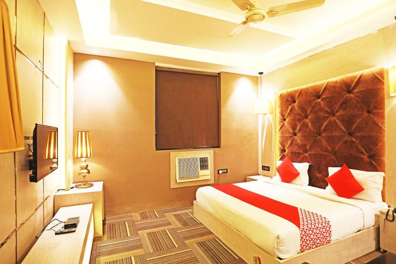 Fabhotel Ronald Inn Faridabad Exterior foto