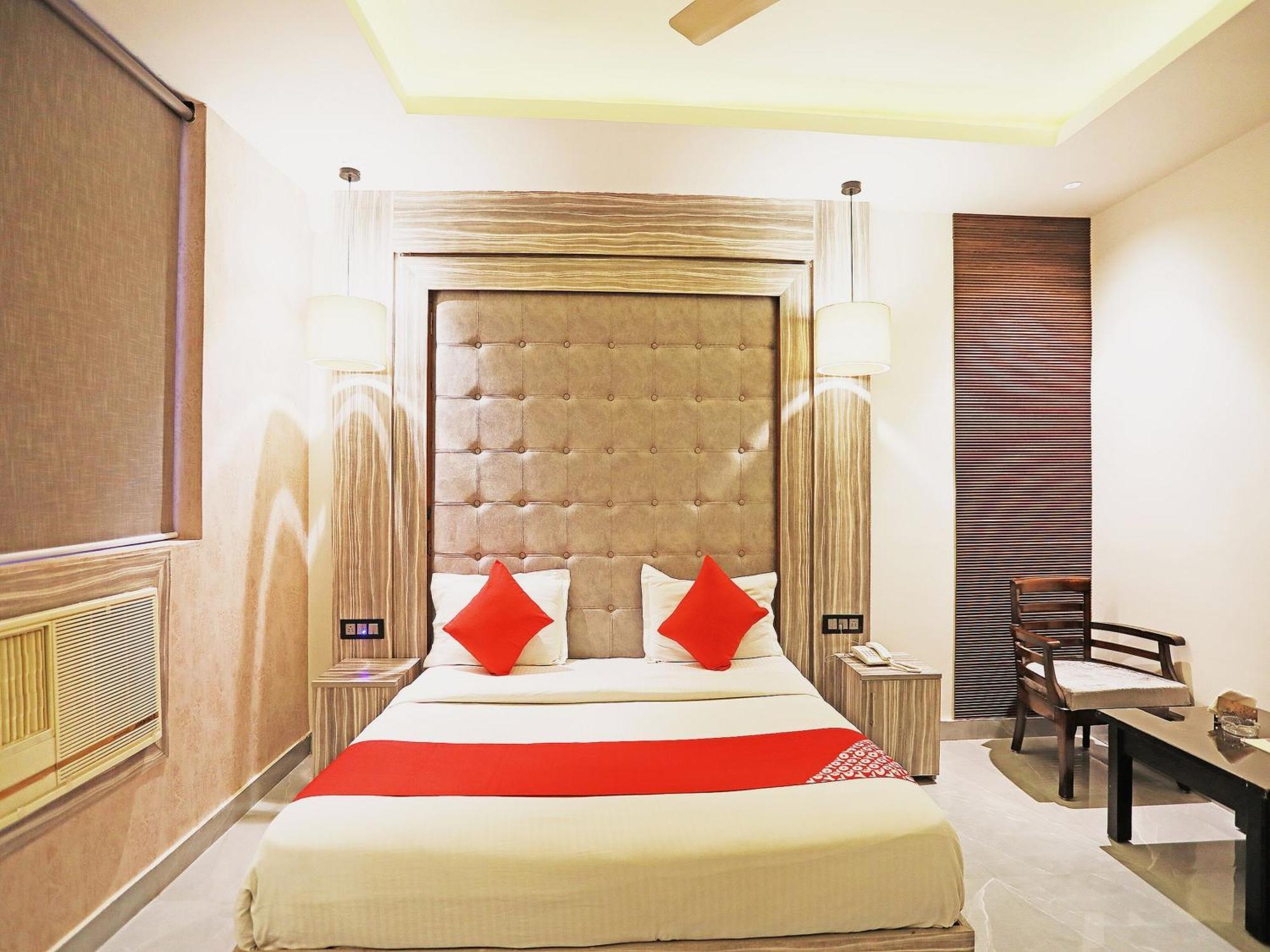 Fabhotel Ronald Inn Faridabad Exterior foto