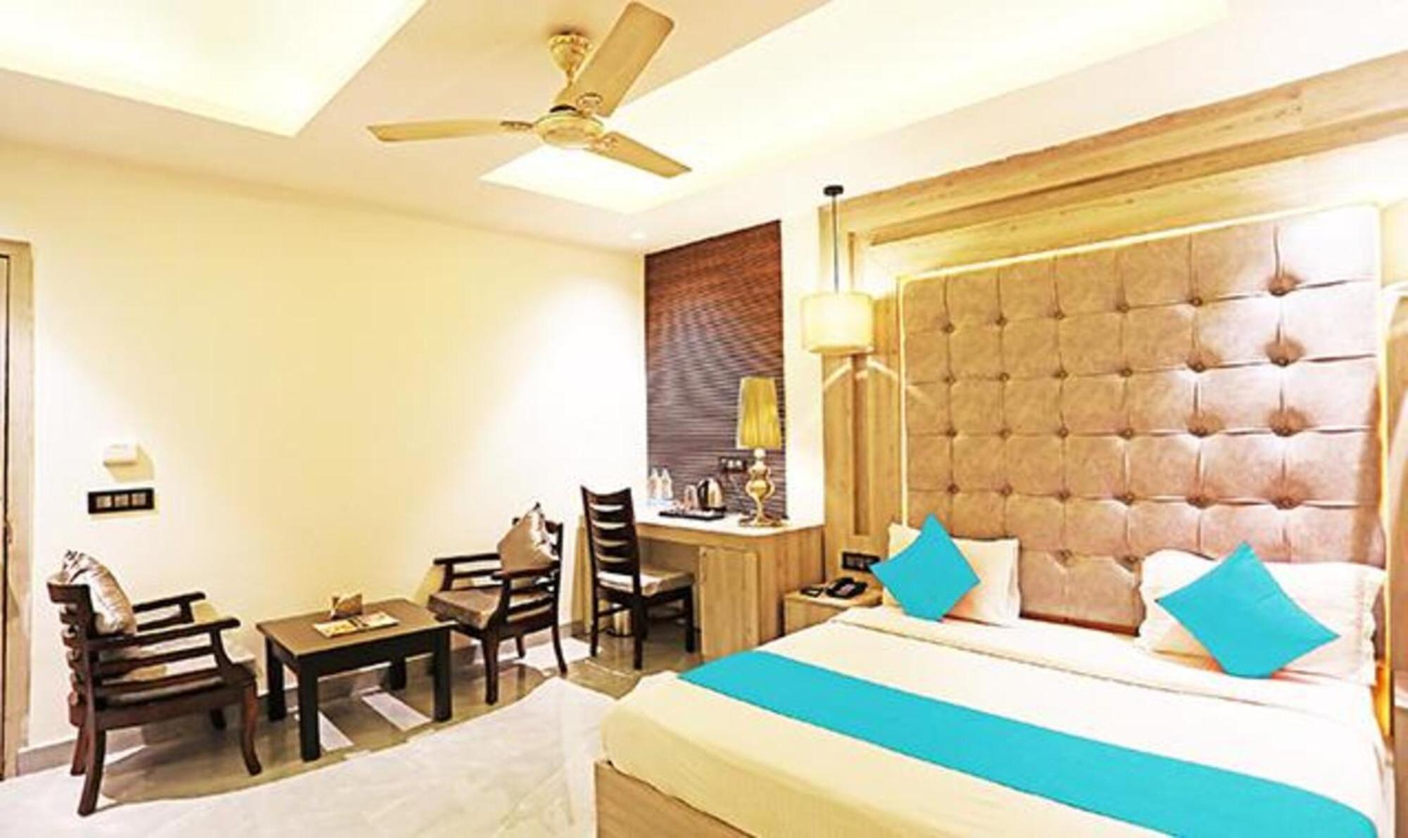Fabhotel Ronald Inn Faridabad Exterior foto
